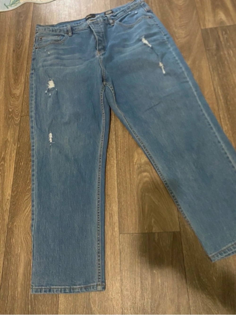 Women’s Blue Distressed Jeans